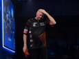 Raymond van Barneveld druipt af na vele gemiste dubbels en slaat interviews even over