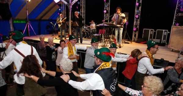 Graauw luidt met polonaise feestweekend in | Zeeuws-Vlaanderen - PZC