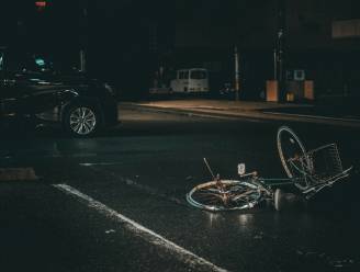 Politie zoekt bestuurder die doorreed na ongeval met fietser in Tilburg