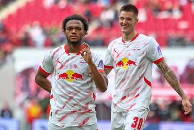 Lois Openda et Leandro Trossard retrouvent le chemin des filets