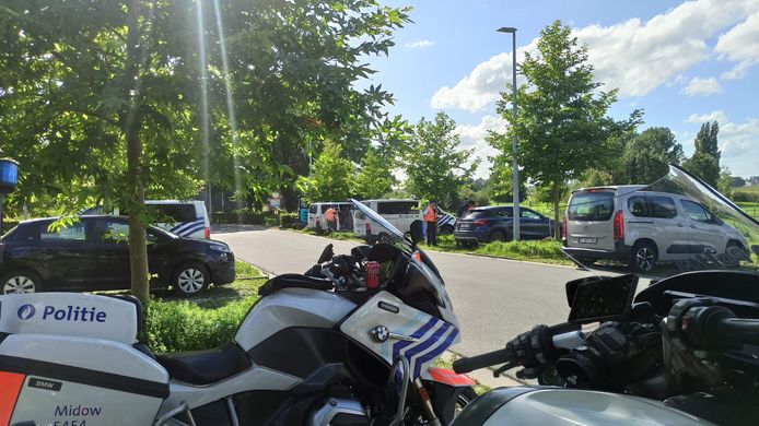 Politie trekt drie rijbewijzen in tijdens verkeersactie | Dentergem ...