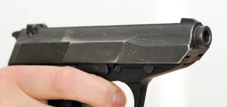 Trok Dordtenaar N.A. (50) een vuurwapen in Charlois? ‘Waar is je zoon, ik schiet hem kapot’