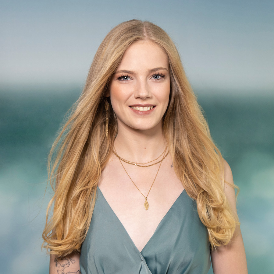 IN BEELD. Een ‘Bachelor’-kandidate, een Filipijnse miss en een vriendin ...