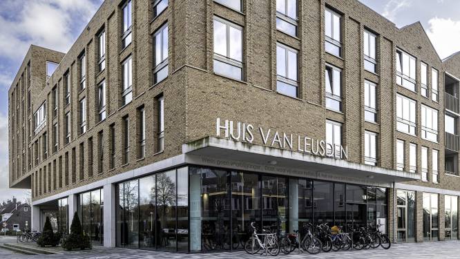 Gemeenteraad Leusden kritisch over nieuw coalitieakkoord, vooral op komst extra wethouder