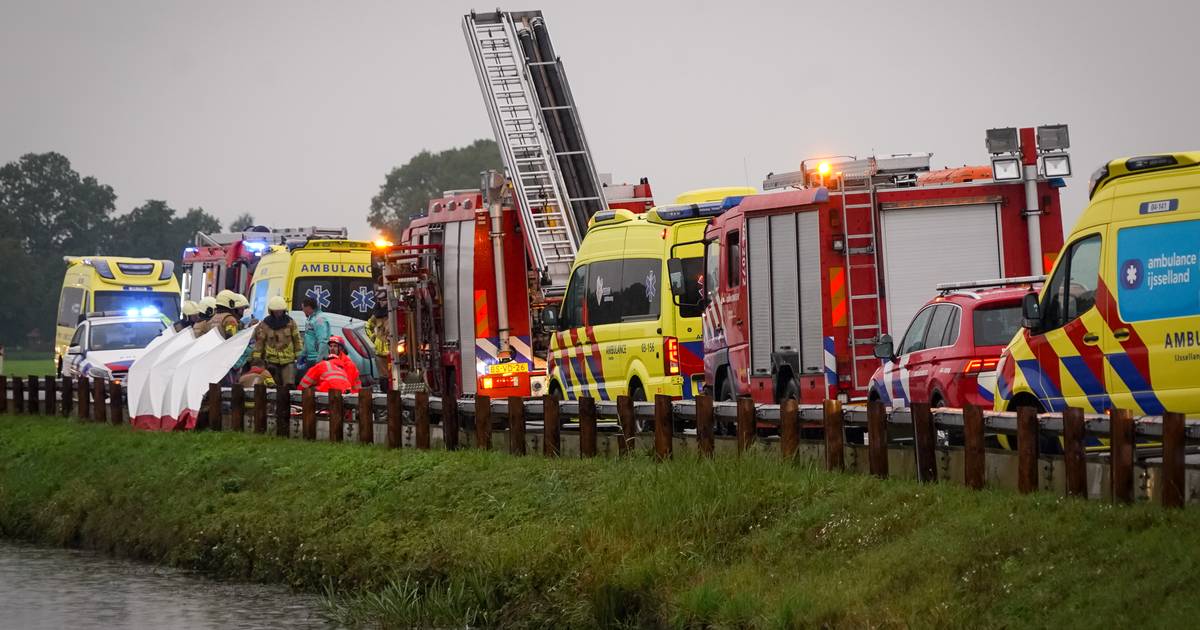 Zwaar ongeluk bij Rouveen: dodelijk slachtoffer is jongeman uit Hasselt.