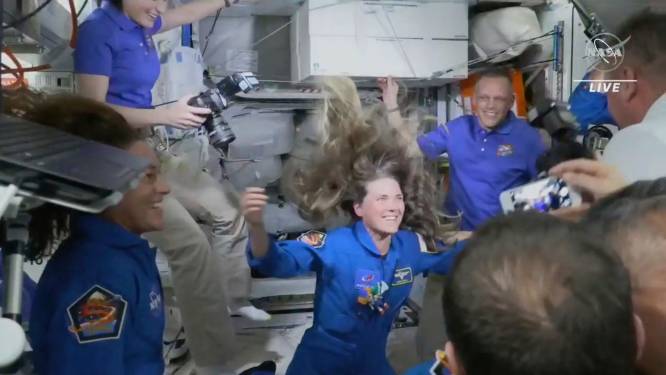 SpaceX-capsule met nieuwe bemanning veilig gearriveerd bij ISS