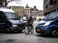 Ondanks politieblokkade meer tractoren dan toegestaan bij provinciehuis Groningen, protest voorbij