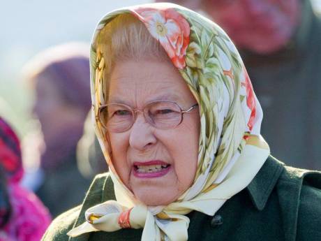 'Crisisberaad Buckingham Palace over loslippige vader Meghan Markle'