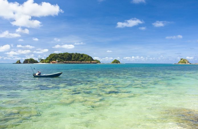 Les hommes ont quitté les îles Salomon.