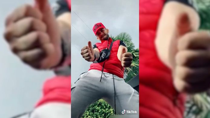 El-Abboud pronkt met zijn nieuwe kleren in een TikTok-filmpje.