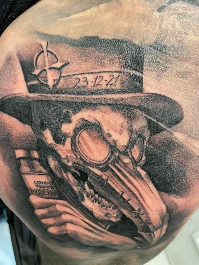De tattoo voor zijn boostervaccin van Moderna