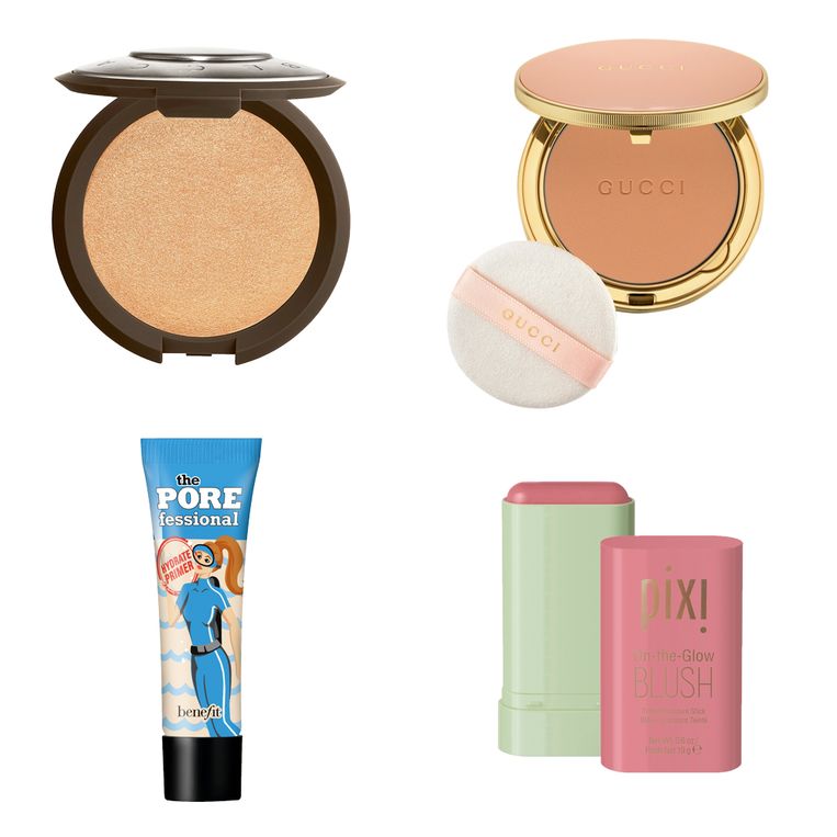 Vanaf linksboven en met de klok mee: Becca Shimmering Skin Perfector € 40, Gucci Poudre de Beauté Mat Naturel € 50, Benefit Pore-Professional Make-up Primer  € 36 en Pixi On-The-Glow Blush € 23,50. Beeld 