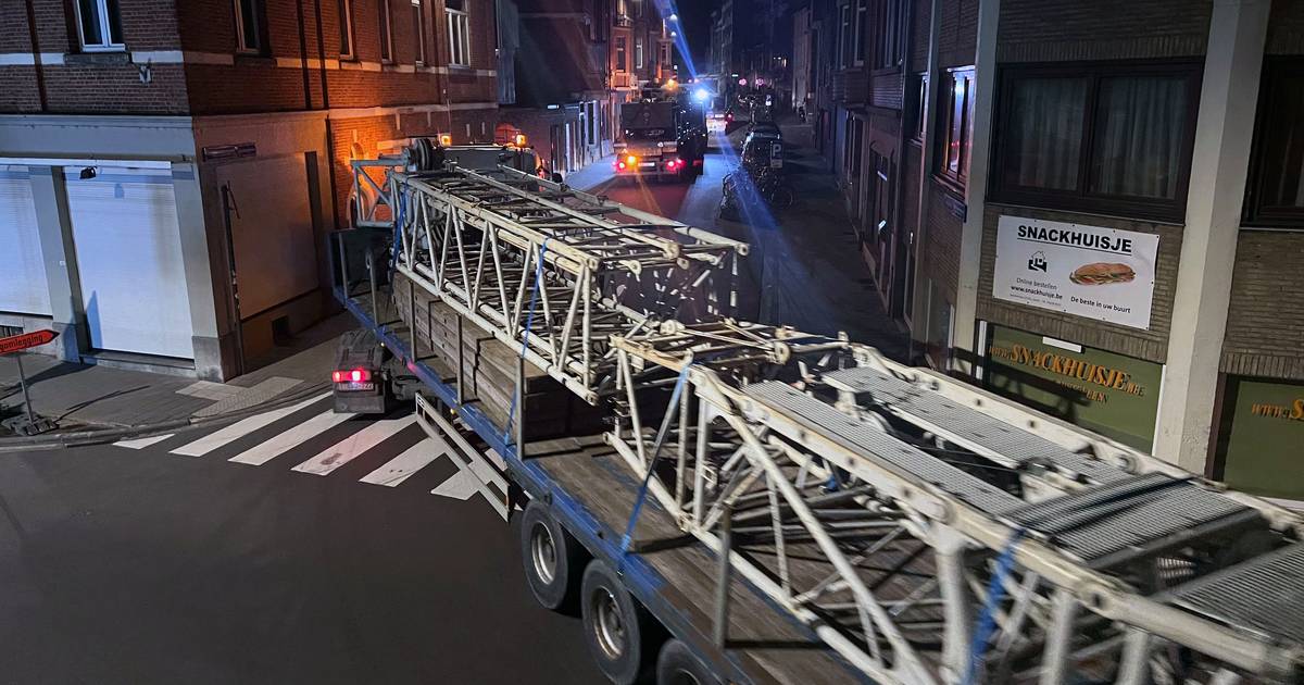 FOTOREPO Naamsestraat gedeeltelijk afgesloten voor spectaculair