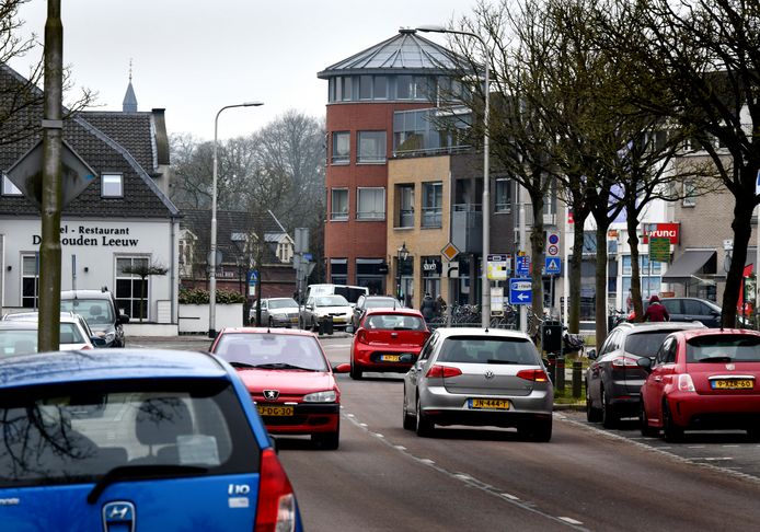 De Zandweg richting het centrum van Wijk bij Duurstede wordt onderhanden genomen.