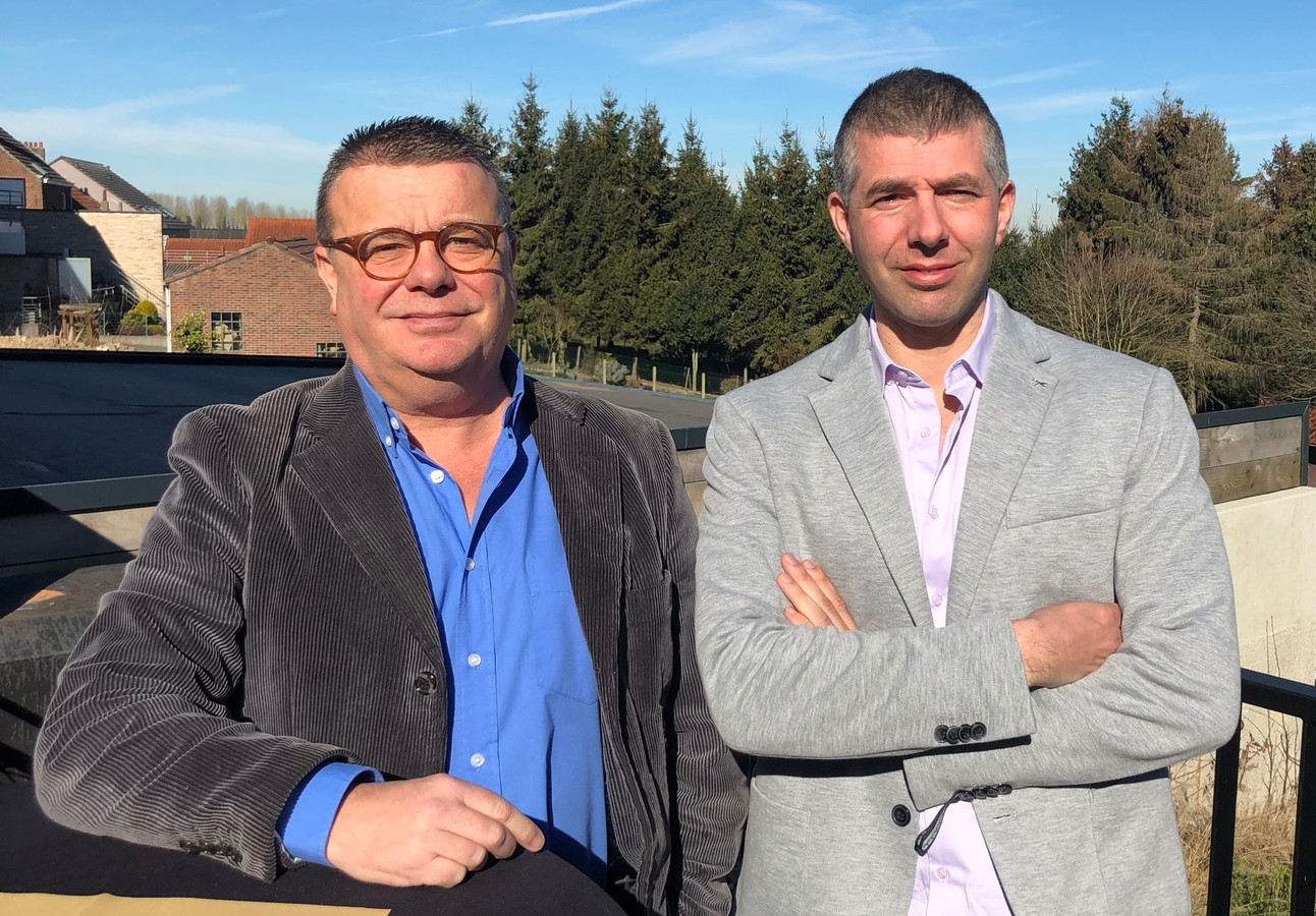 Jurgen Vereecken (rechts) volgde in 2019 Marc Willen (links) nog op als voorzitter van Open VLD Dilbeek.