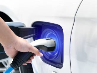 Snelladen wel drie keer duurder dan laadpaal thuis: met deze tips rijd je goedkoper met je elektrische wagen