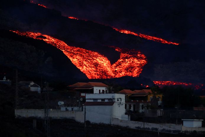 Lava verwoest opnieuw honderden gebouwen op La Palma.