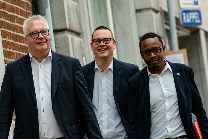 Peter Mertens, président du PTB/PVDA, Raoul Hedebouw, député fédéral, et Germain Mugemangango, député wallon