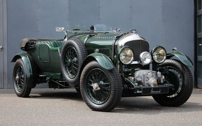 De grootste oldtimermeeting in de Benelux schenkt onder het motto ‘100 Extraordinary Years’ aandacht aan
het 100-jarig bestaan van het legendarische Britse automerk Bentley.