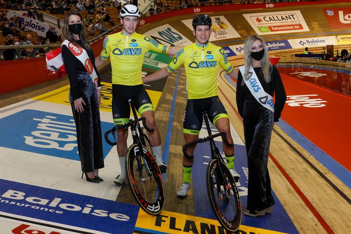 Noah Vandenbranden (l.) won in november aan de zijde van Gianluca Pollefliet de Zesdaagse van Gent voor beloften.