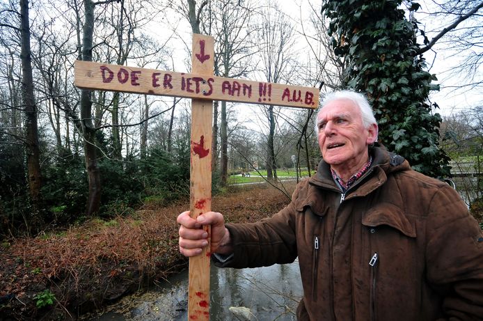 Dordtenaar Huib Stiegelis maakte zich de laatste jaren vooral druk om het onderhoud van het Weizigtpark.