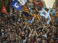 Gerard Piqué en duizenden studenten demonstreren voor het Catalaans referendum