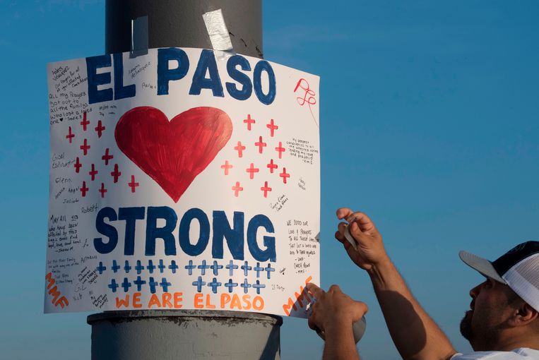 El Paso rouwt. Beeld AFP