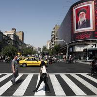 Een getuige vanuit Iran: ‘Tijdens begrafenis van Khamenei stonden er files om de stad uit te komen’