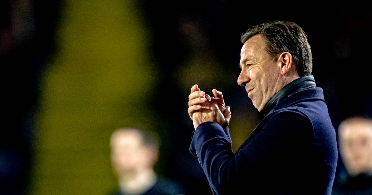 Verstandshuwelijk komt ten einde, NAC-trainer Van Gastel vliegt zijn geliefde avontuur tegemoet