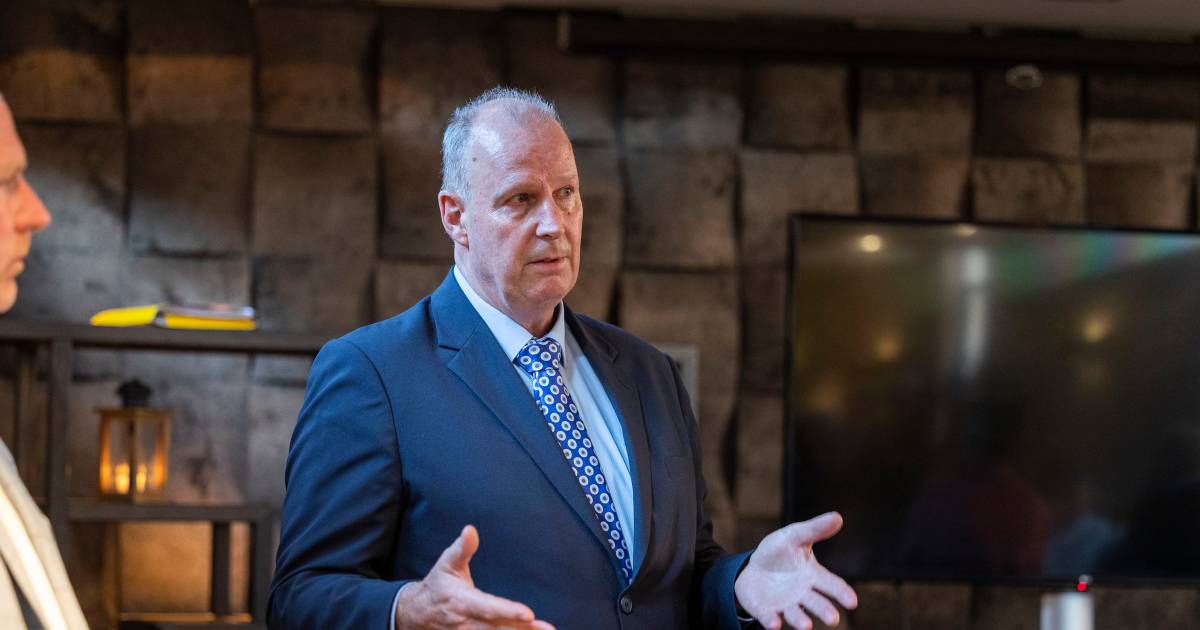 Wethouder Rombout zwaar onder vuur over hulp in huis voor kwetsbare ...