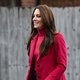 Kate Middleton laat zien hoe je de trendkleur magenta draagt in de winter