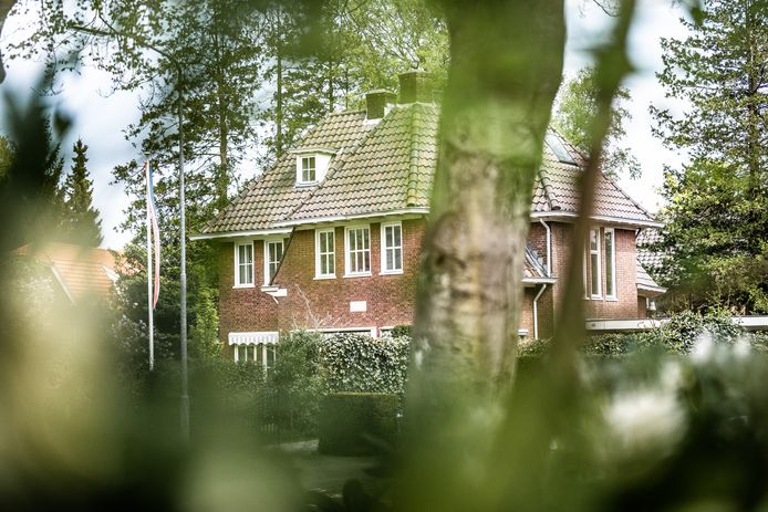 Rozendaalselaan 40 in Velp, het pand waar een deel van de collectie van Ginsberg is teruggevonden.
