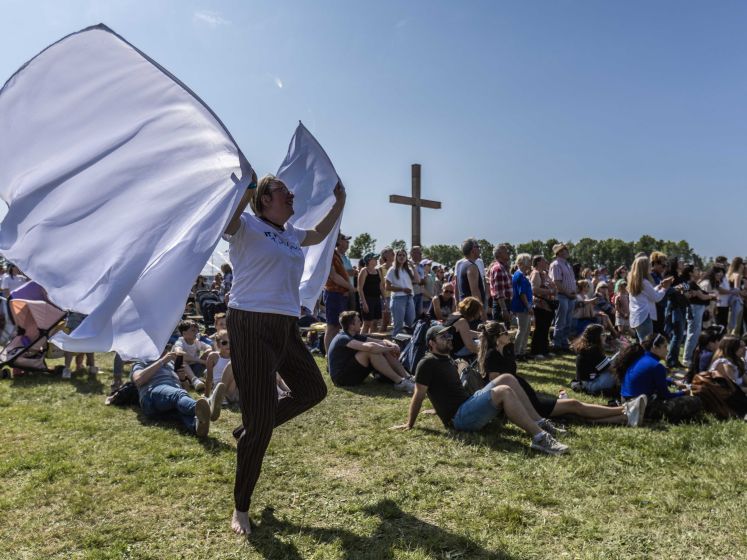Tienduizenden gelovigen komen samen voor Pinksterconferentie