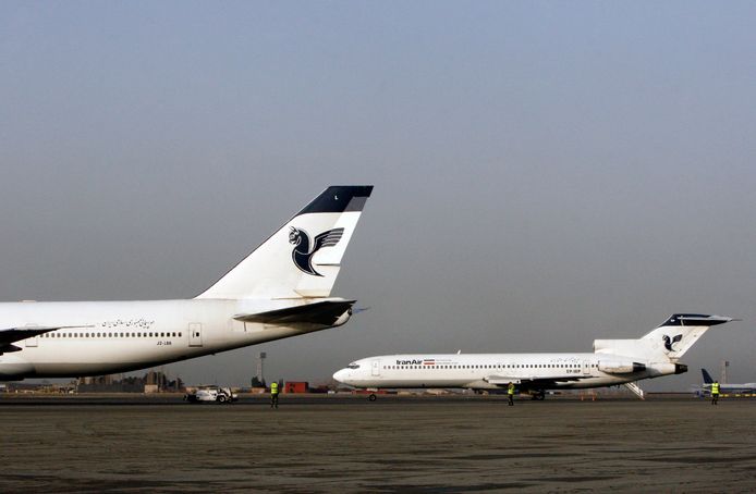 Vliegtuigen op de internationale luchthaven Mehrabad.