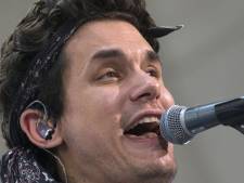 John Mayer koopt gitaar voor dolgelukkige fan