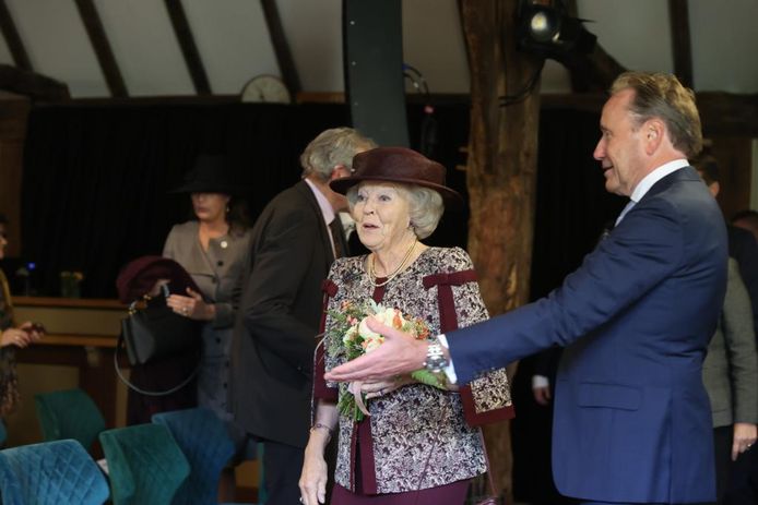 Prinses Beatrix is woensdagochtend op bezoek bij het Boerenbondmuseum in Gemert.