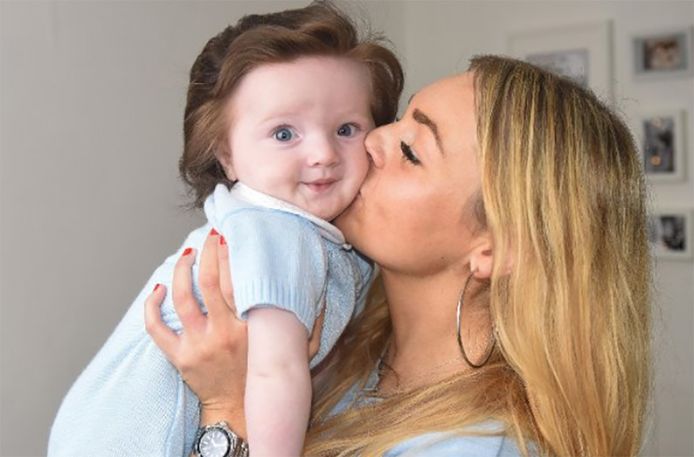 Baby Bobby Heeft Voor Zijn Leeftijd Al Extreem Lang Haar Bizar Ad Nl