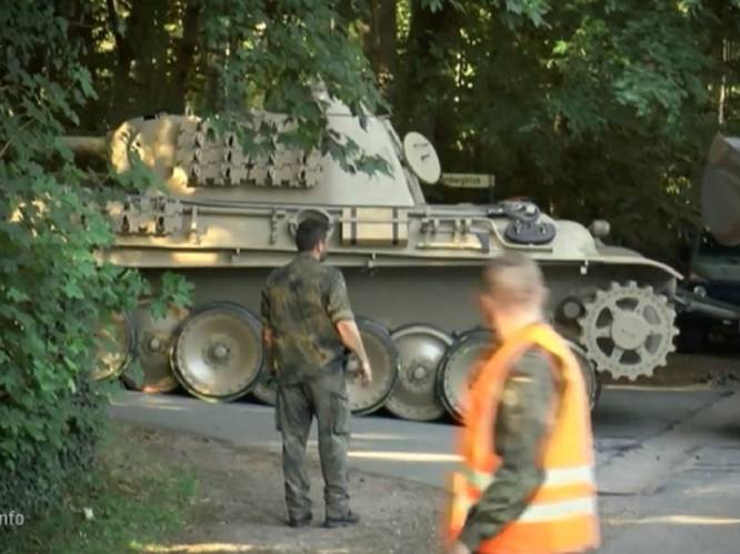 Duitse ‘nazifreak’ veroordeeld voor illegaal bezit oorlogswapens, moet afweergeschut en tank verkopen