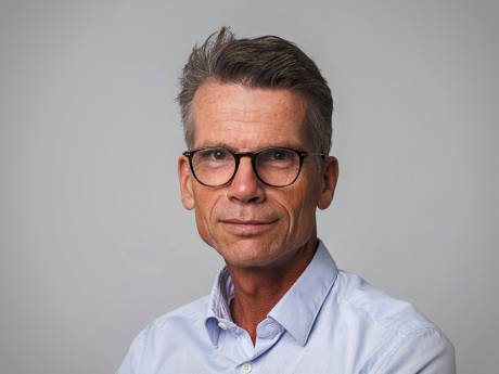 Rutte hoeft niet aan de schandpaal, maar voert De Jonge het coronabeleid soms in zijn eentje?