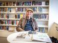 Een krantenlezer in de bibliotheek. Dit is niet de man uit onderstaand verhaal.