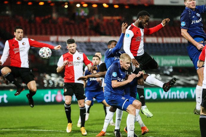 Feyenoord won zonder veel problemen van sc Heerenveen.