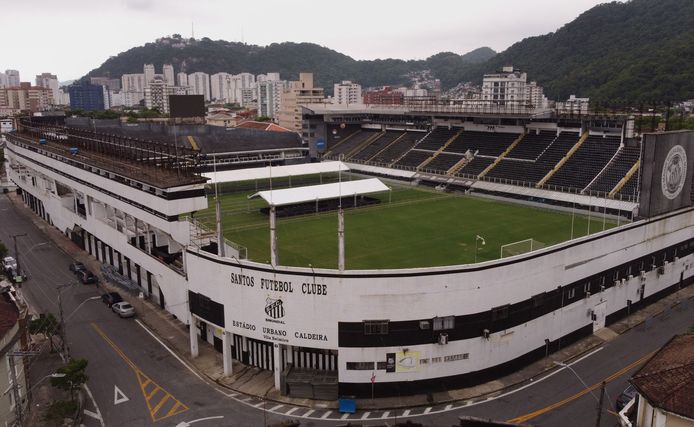 Het stadion Vila Belmiro van Santos waar fans afscheid zullen kunnen nemen van Pelé.