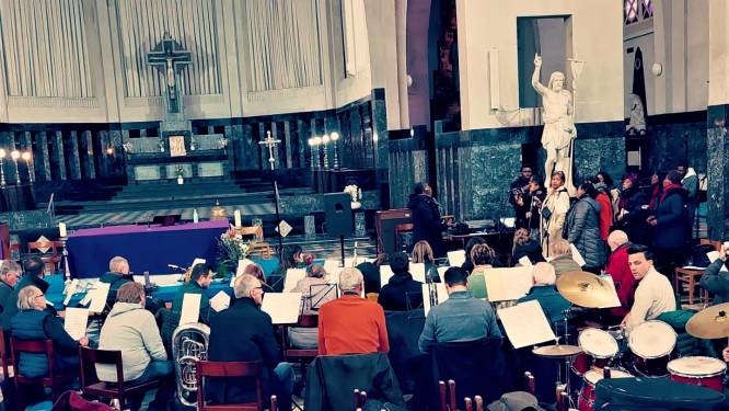 Paasconcert van Fanfareorkest Blauberg brengt toeschouwers in Afrikaanse sferen: “Samenwerking met gospelkoor vormt grote meerwaarde”