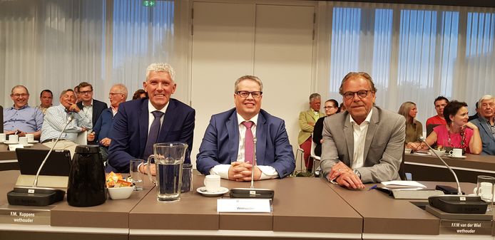 Het college van B en W in Cranendonck (vlnr): Frans Kuppens (CDA), Marcel Lemmen (VVD) en Frits van der Wiel (Pro6).