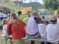 Peuters stelen harten koning en Amalia op Sint Maarten