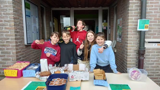 Leerlingen basisschool Heiende verkopen lekkers voor goede doel