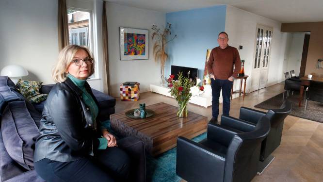 Lianne en Kees staan vanaf hun moderne villa zo op een dijk aan de Merwede: ‘Zo’n fijn uitzicht’