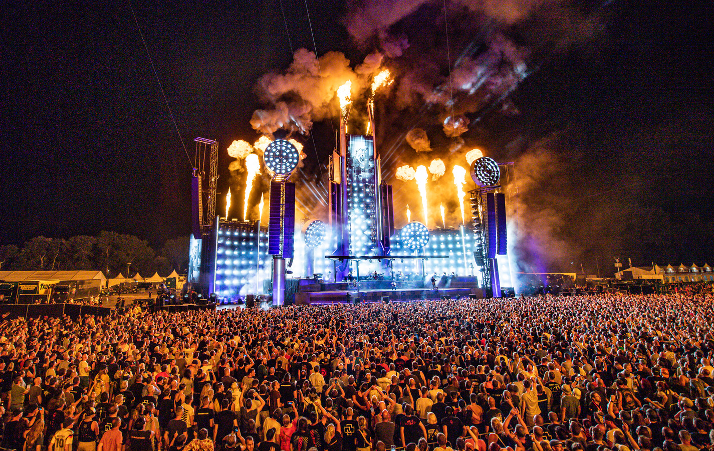 Rammstein eindigde concert in Oostende met groot nieuws “See you in