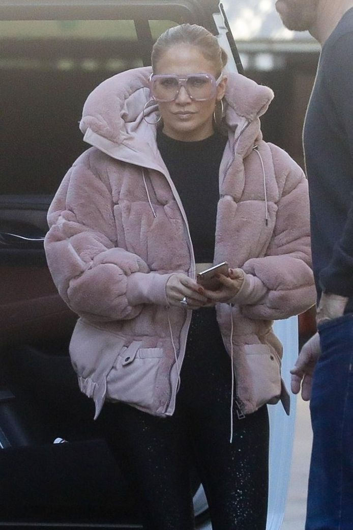 Jennifer Lopez staat er al jaren om bekend veel bont te dragen
