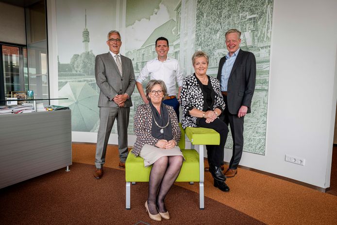 Het ene college-akkoord (Hof van Twente) spreekt duidelijkere taal dan het andere (Borne, Hengelo).